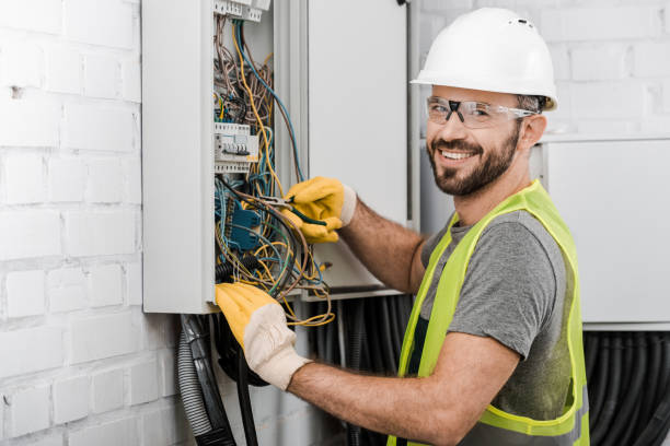 Best Ceiling Fan Installation Electrician  in Redwood, OR