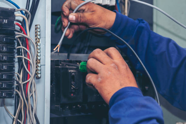 Best Electrical Outlet Repair  in Redwood, OR